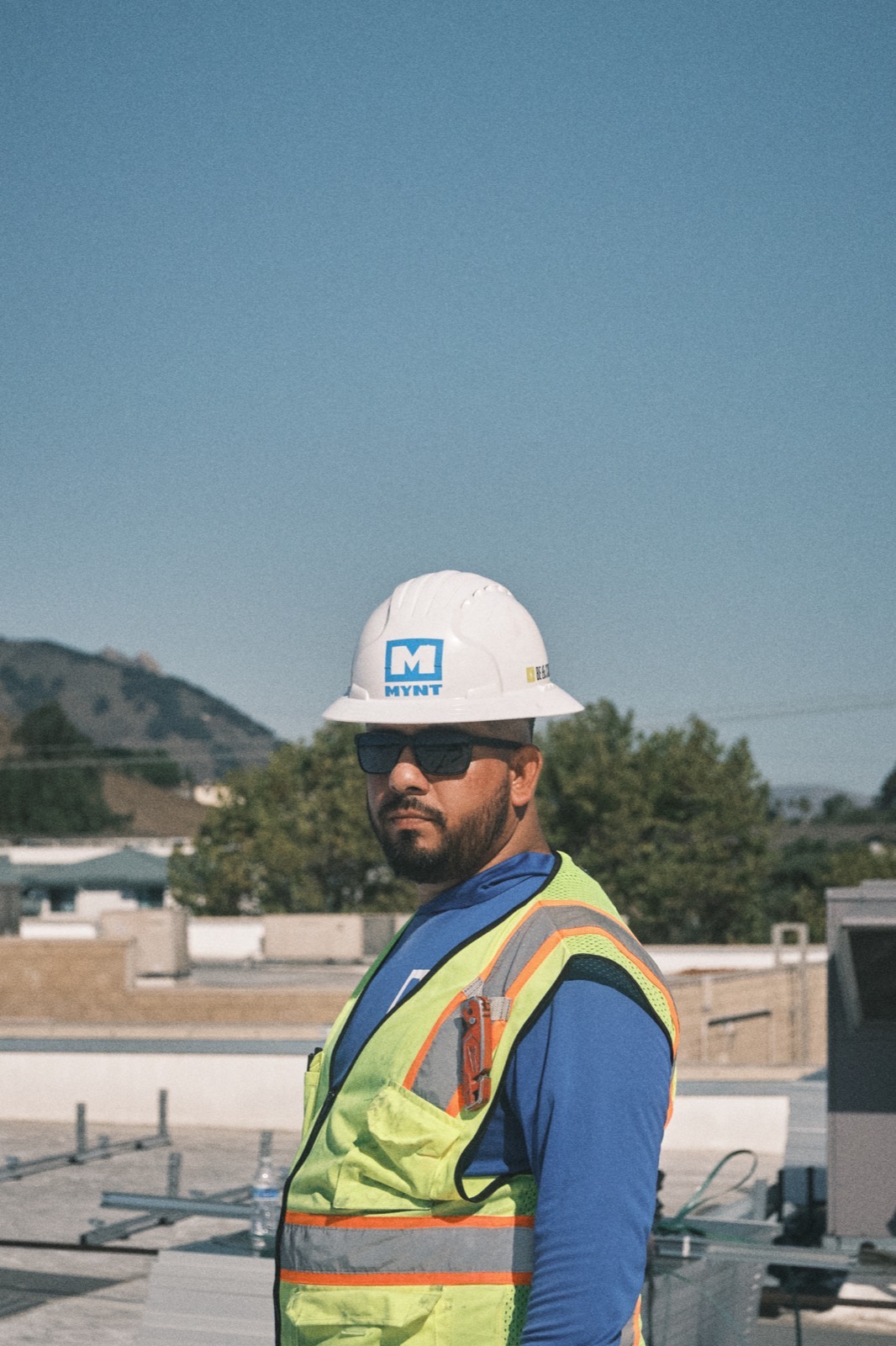 MYNT construction crew working across a solar array